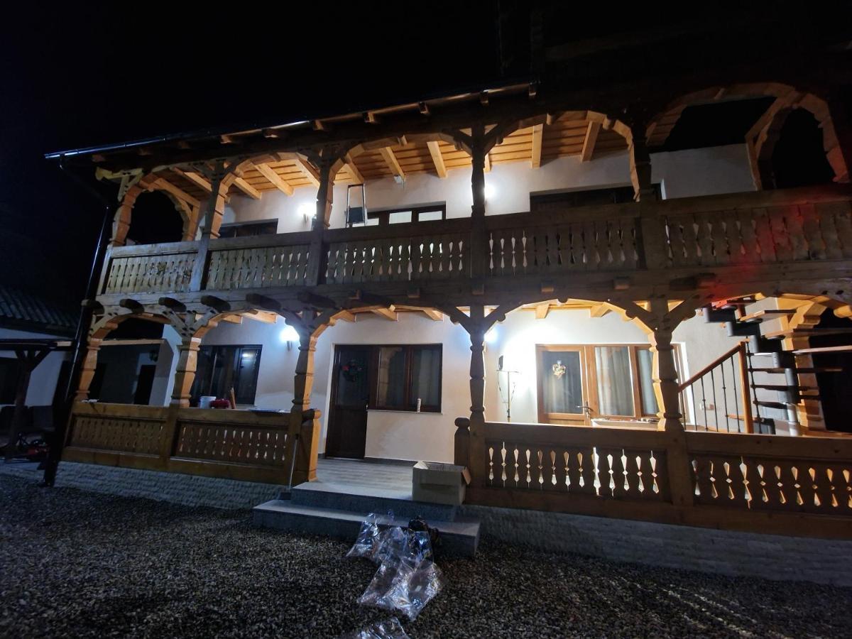 Apartamento La Mona Bîrsana Exterior foto